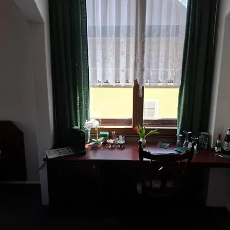 Weisses Ross Crossen Guest house