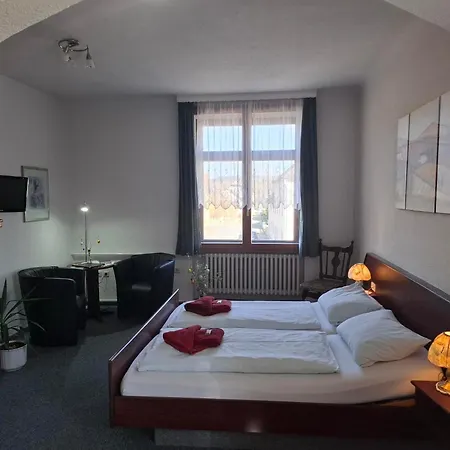Guest house Weisses Ross Crossen